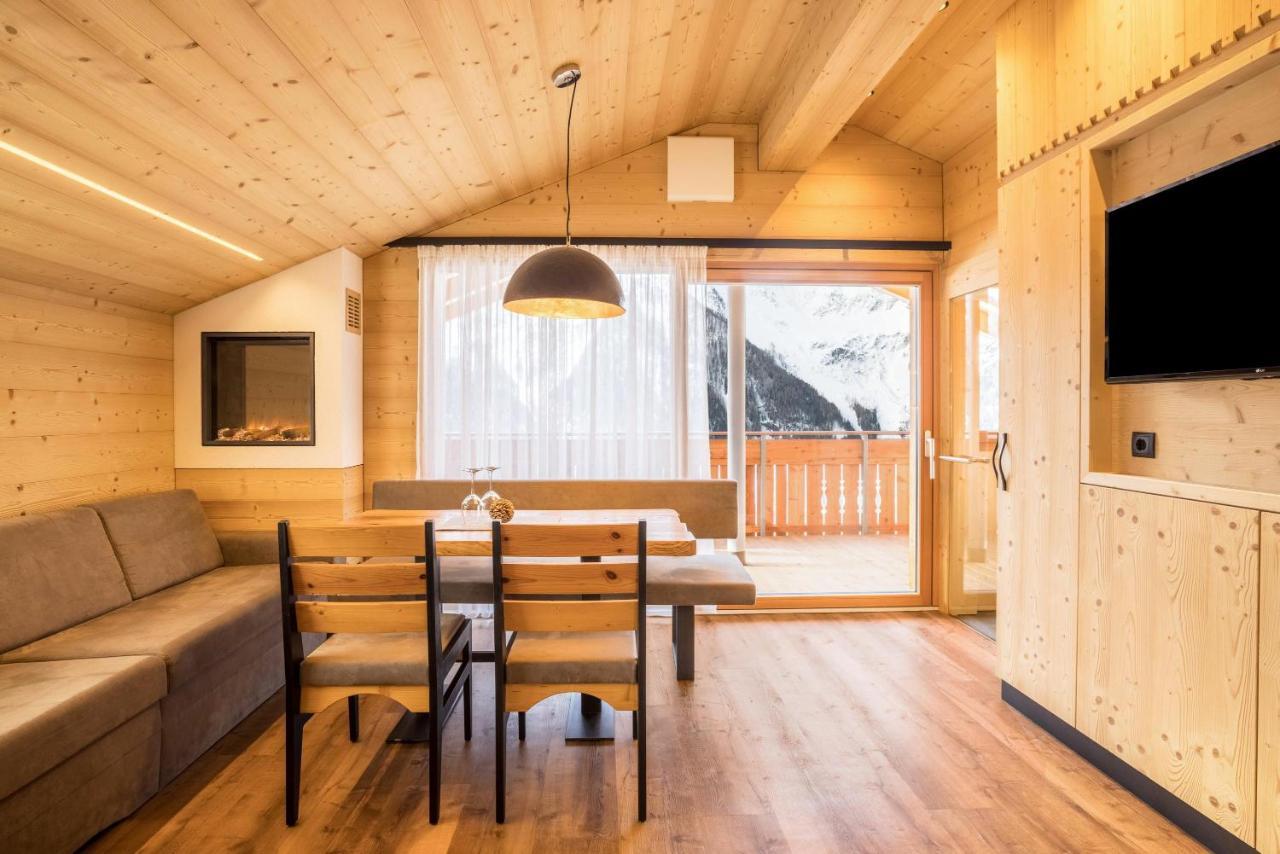 Chalet Henne- Hochgruberhof Selva dei Molini Exterior foto